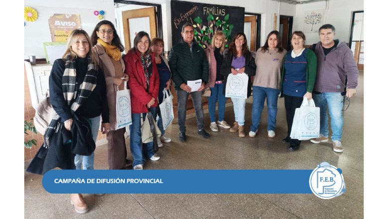 TRES LOMAS: LA CAMPAÑA DE DIFUSIÓN DE LA FEB, JUNTO A LOS DOCENTES DEL DISTRITO