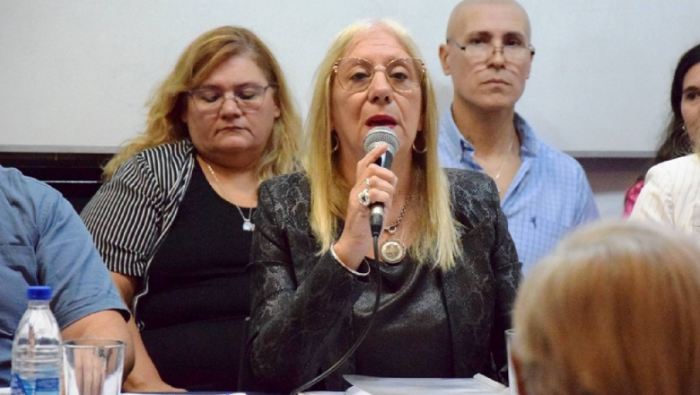 LILIANA OLIVERA: “ESTE PARO ES UNA DEMANDA DE TODOS LOS DOCENTES ANTE LOS HECHOS DE VIOLENCIA Y LA FALTA DE RECOMPOSICIÓN SALARIAL”